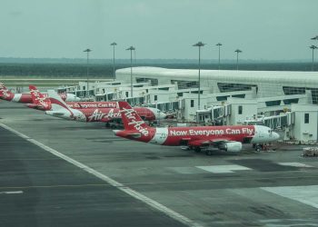 AirAsia Domestic Flights Back,AirAsia A320 Aircraft, AirAsia 'up To Half Off' Sale, Pawsperous Deals,earthquake