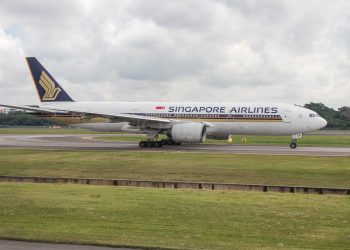 TSA Pre?®, Singapore Airlines B777-212(ER) (9V-SQN),