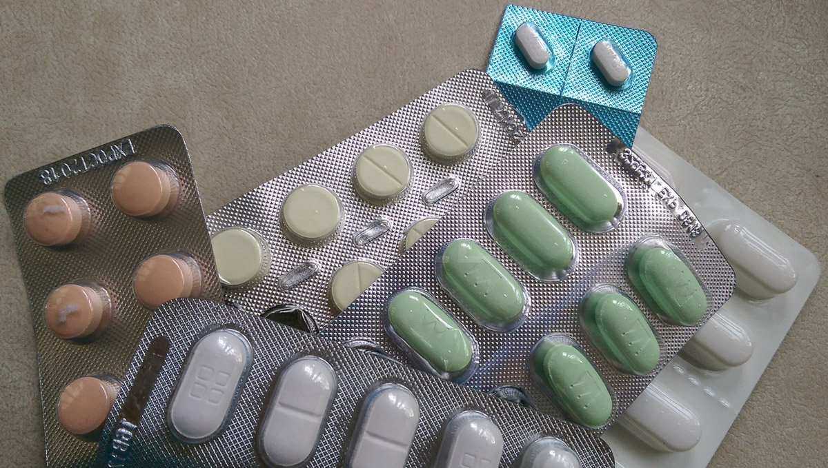 taking medication when travelling