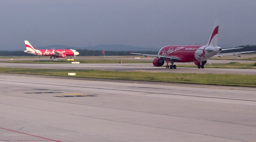 AirAsia A320 On Tarmac,pontianak,move From Terminal 1 To The New Terminal 2