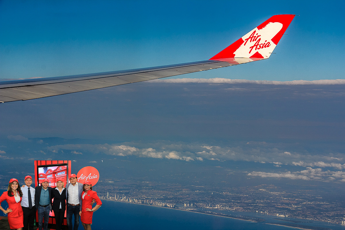 AirAsia X and Flight Centre sign important supplier agreement in Australia