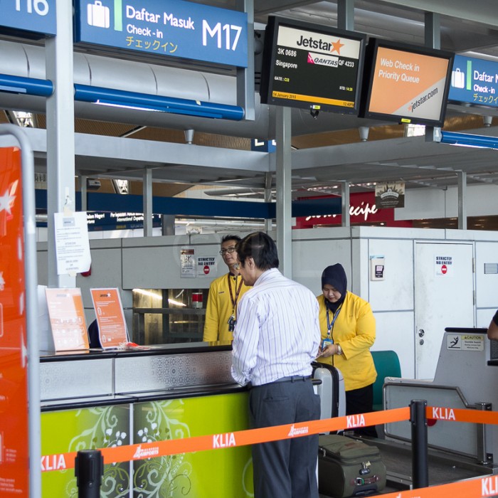 luggage check in time air asia