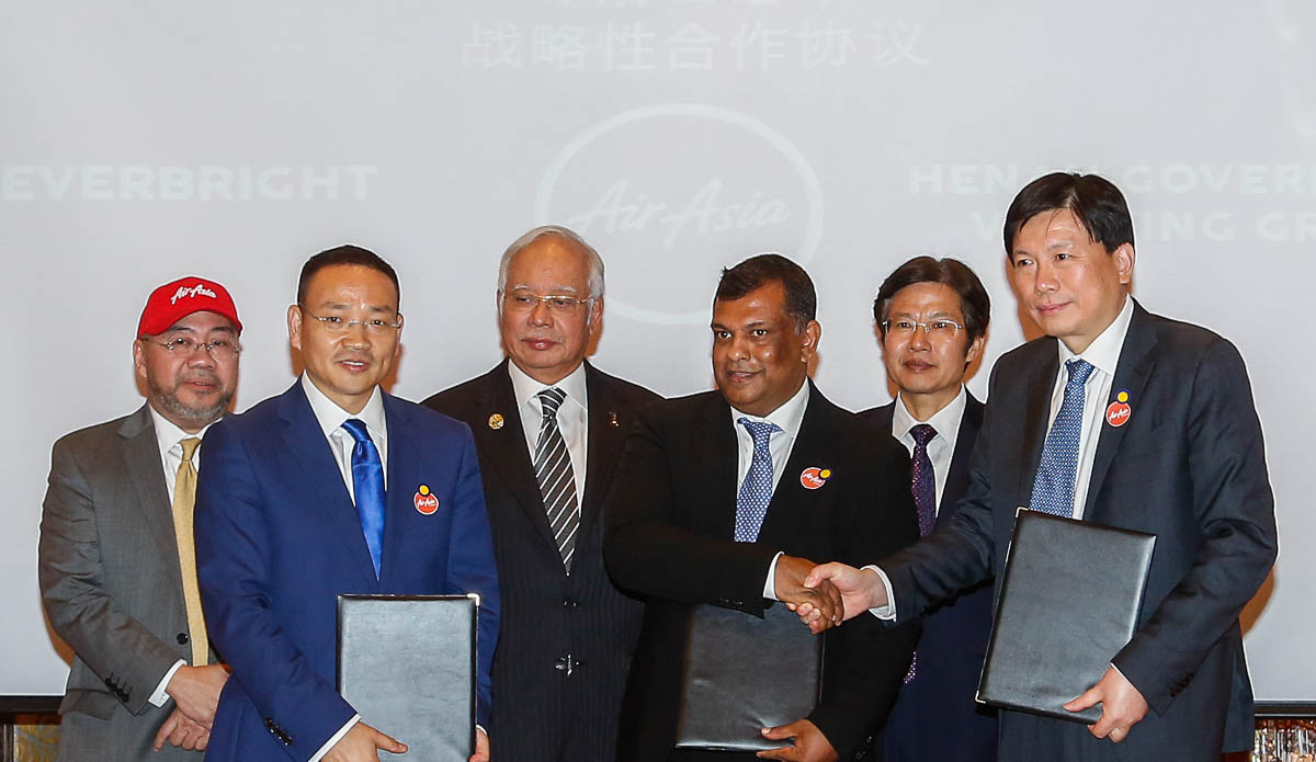AirAsia signs MOU for Low Cost airline in China