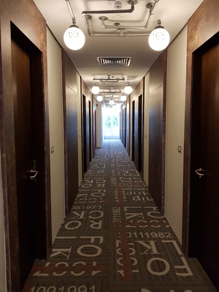 Tune Hotel Klia2 - Premium Corridor