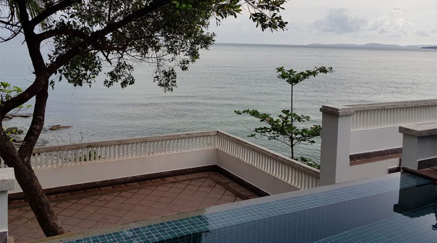 Sihanoukville Accommodation - Dara Independence Hotel - Pool Villa