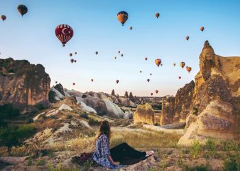 Hot Air Balloons, Cappadocia, Turkey - Topdeck Travel