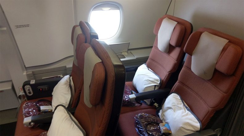 best-economy-seat-on-a-qantas-airbus-a380-economy-traveller