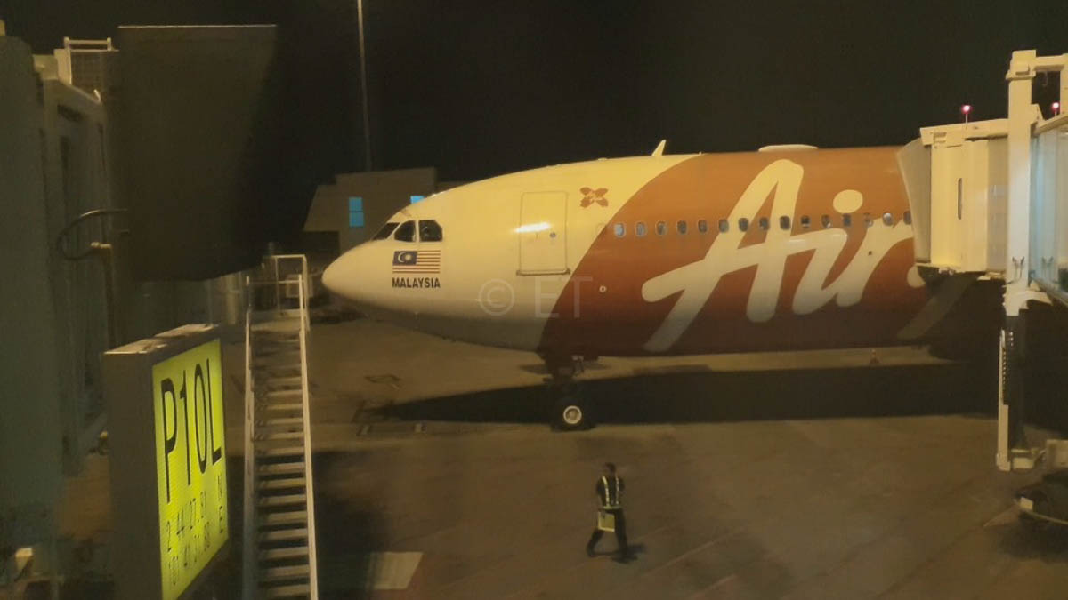 AirAsia X paired seats to Gold Coast reviewed